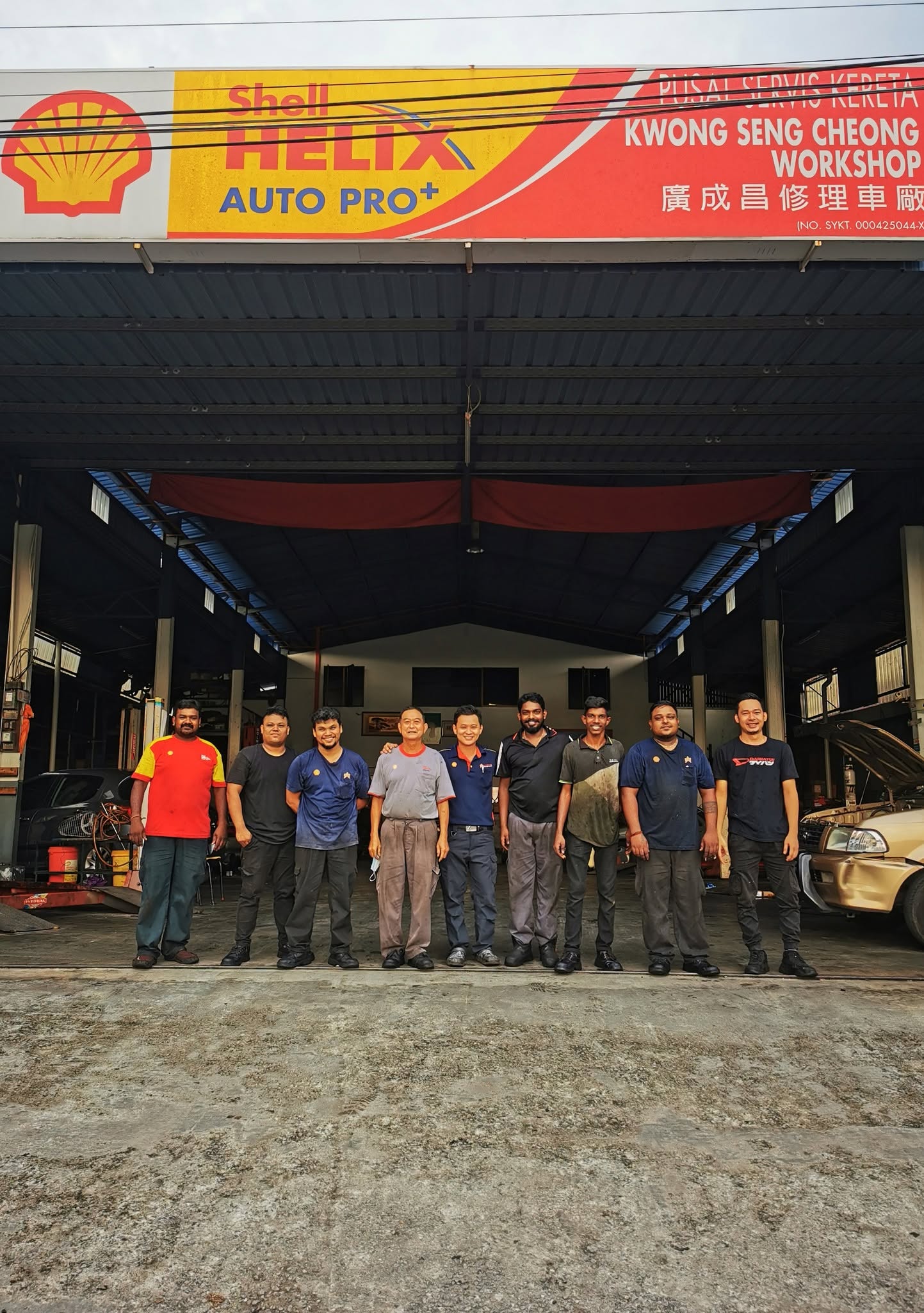 The Kwong Seng Cheong Workshop signage above the garage entrance on Lorong Kilang 6, Tupai.